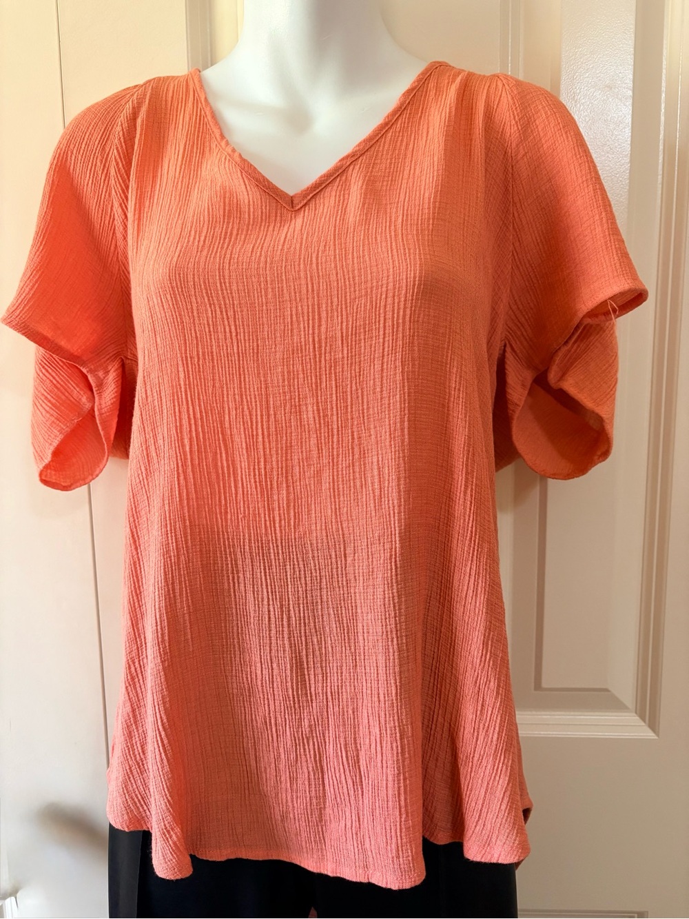 Women's Coral V-Neck Flutter Sleeve Top, size L